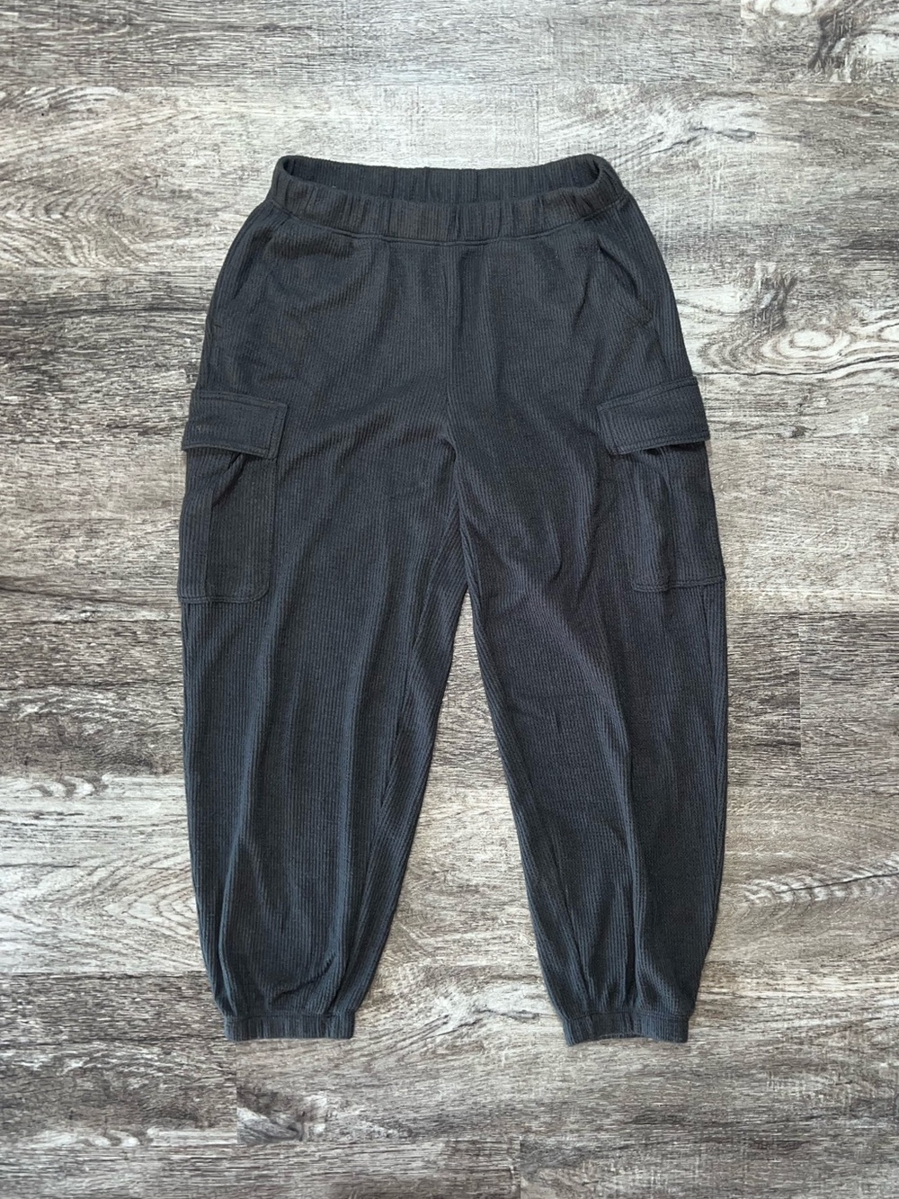 Aerie Charcoal Gray Cargo Jogger Loungewear Sweatpants Women’s Size Small